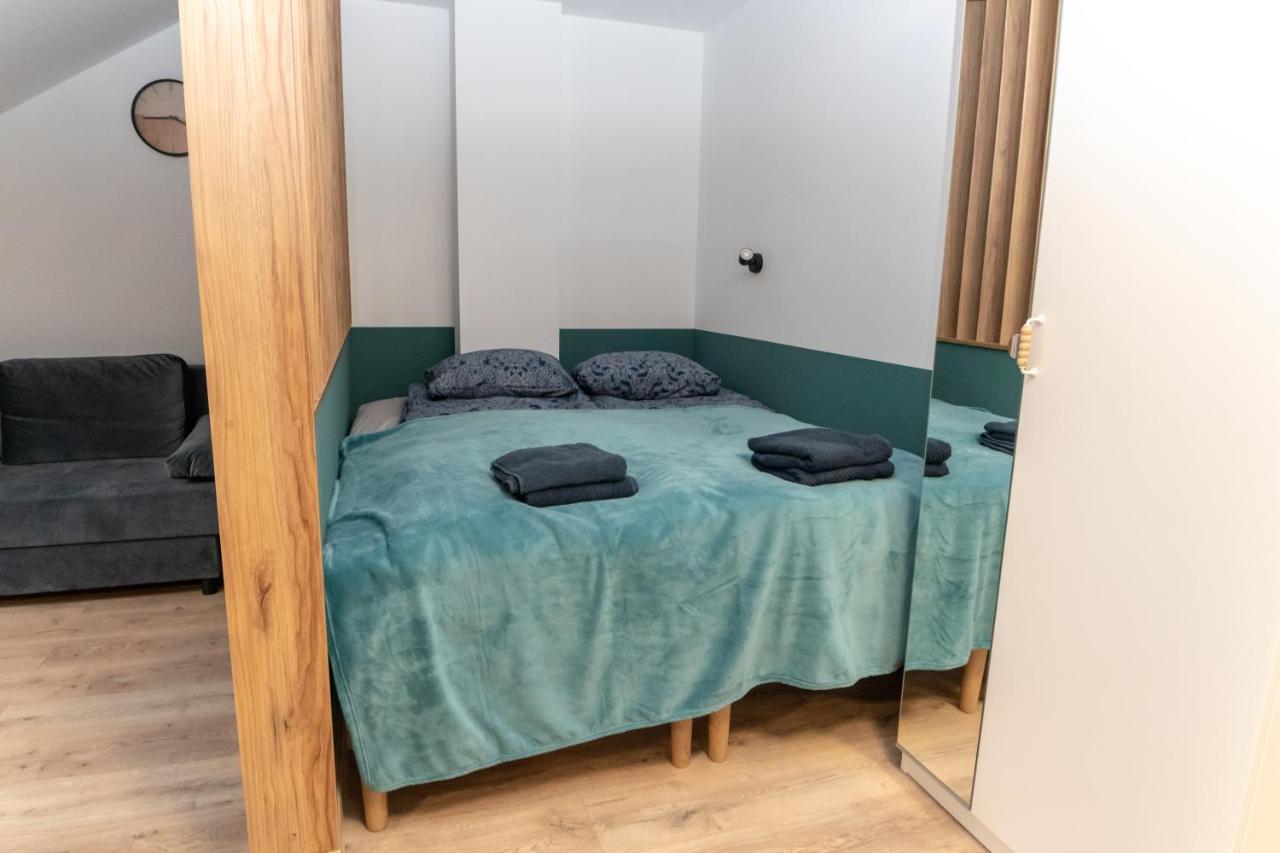 Uroczy, Przytulny Apartament Poddasze ราดอม ภายนอก รูปภาพ