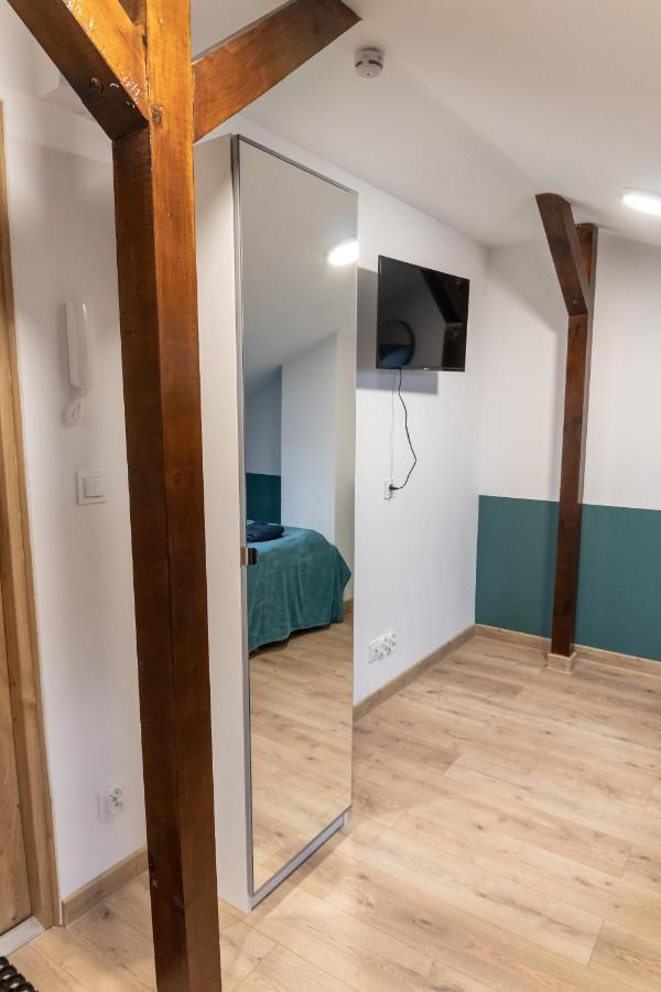 Uroczy, Przytulny Apartament Poddasze ราดอม ภายนอก รูปภาพ