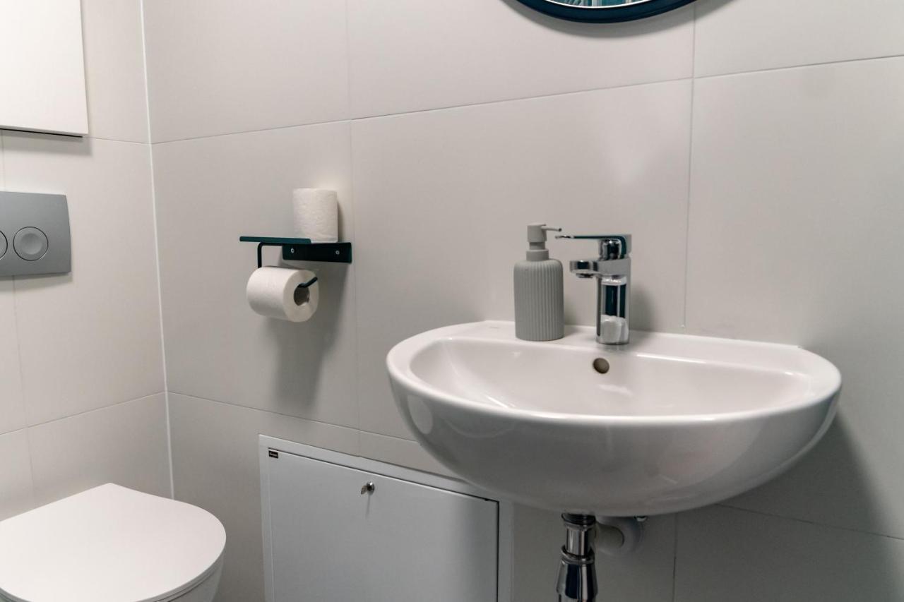 Uroczy, Przytulny Apartament Poddasze ราดอม ภายนอก รูปภาพ
