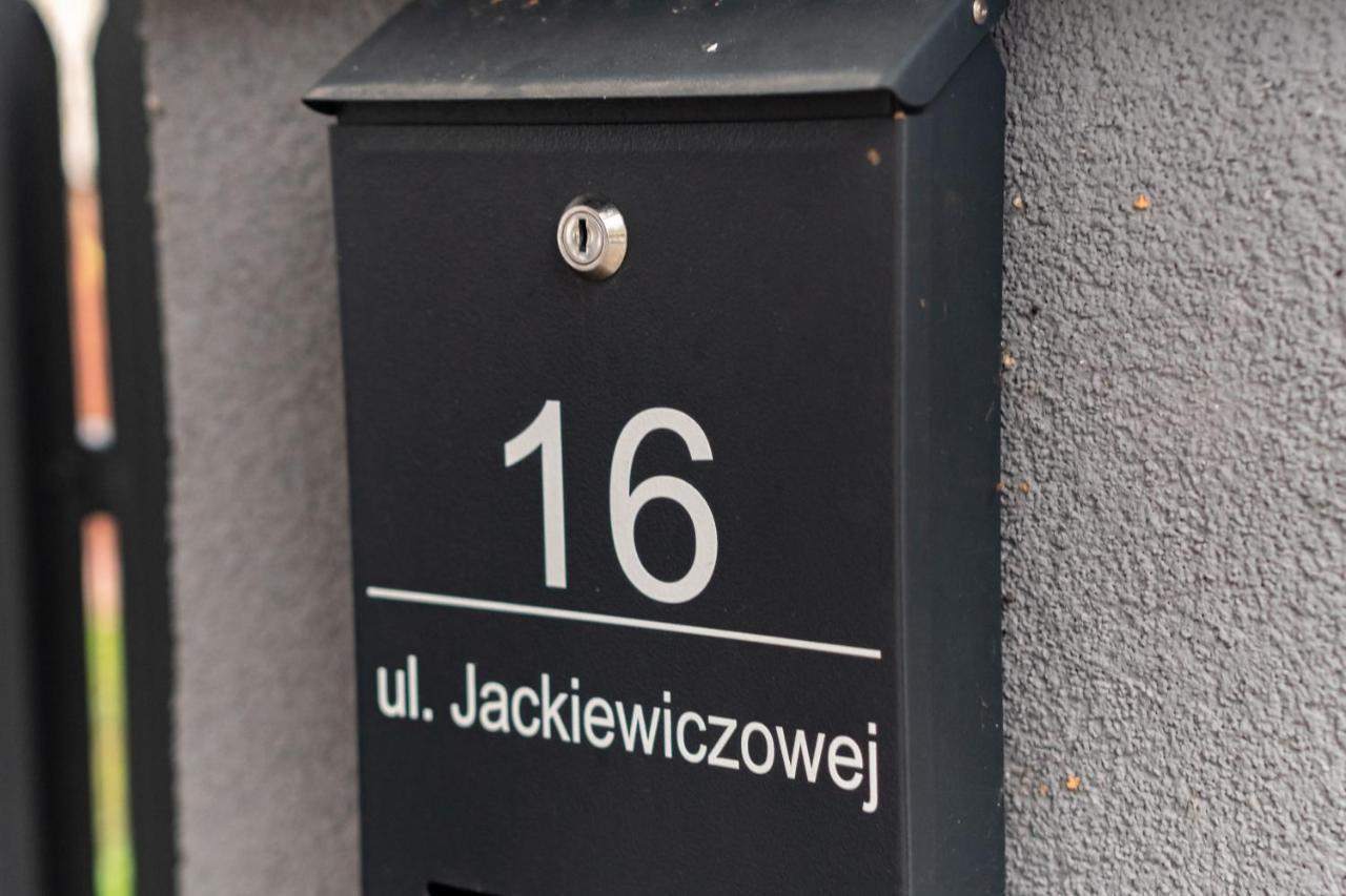 Uroczy, Przytulny Apartament Poddasze ราดอม ภายนอก รูปภาพ